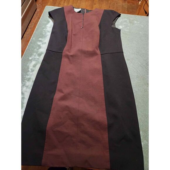 AKRIS Punto Garnet Black Viscose Cap Sleeve Color Block Jersey Sheath Dress sz 1 - Picture 1 of 5